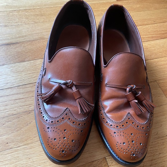 Allen Edmonds Manchester Brogue Tassel Loafers - Picture 1 of 7